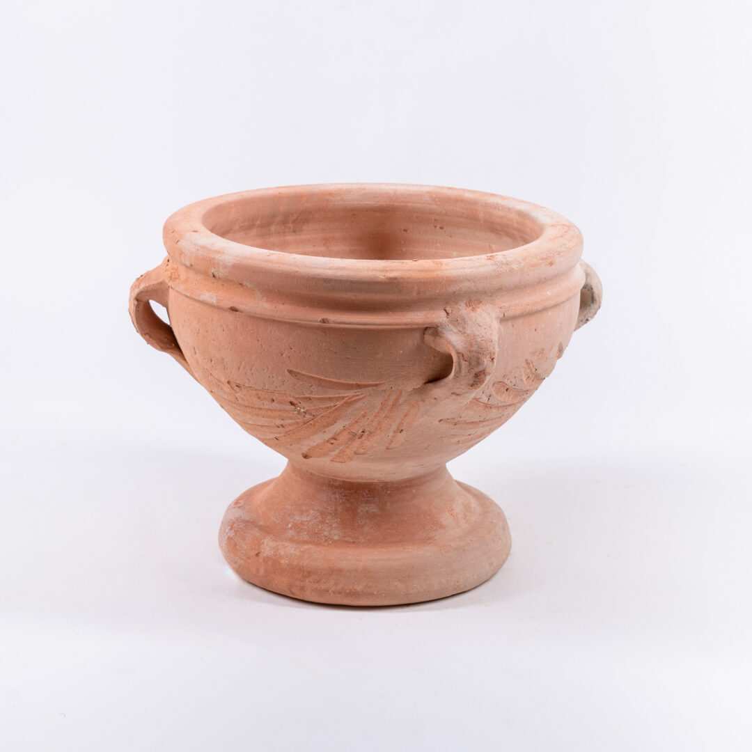 Traditional Gobelet Pot 01