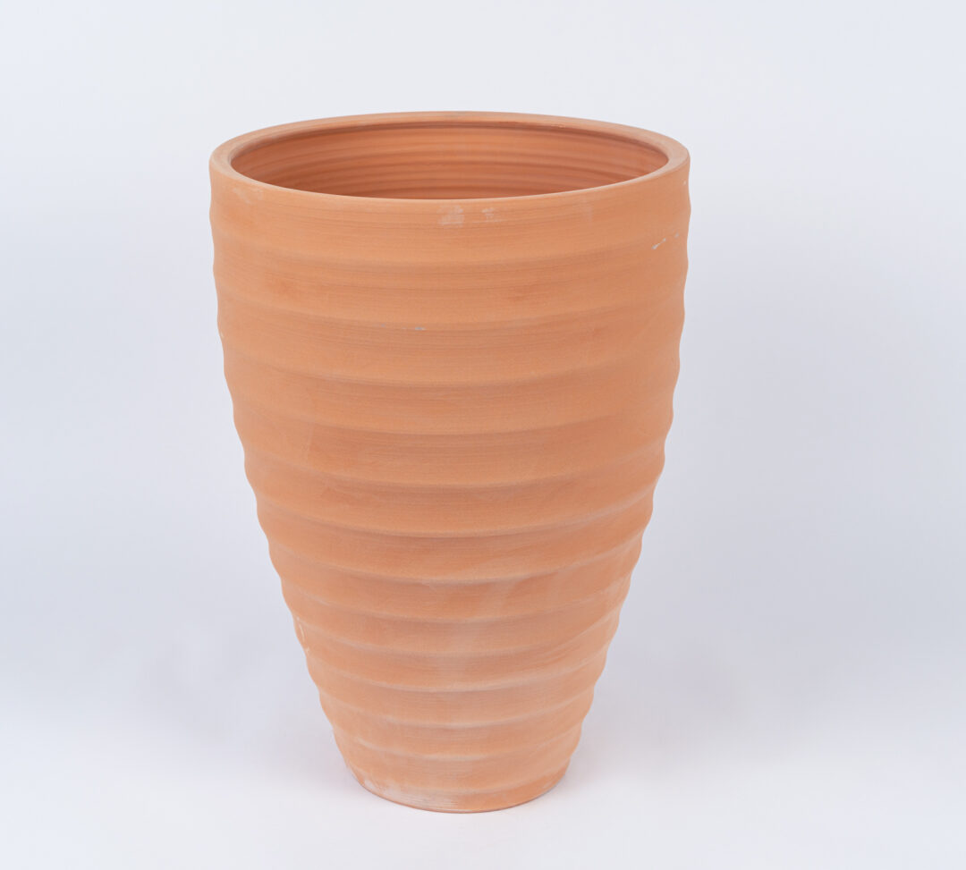 Terracotta Ellipse Pot 00